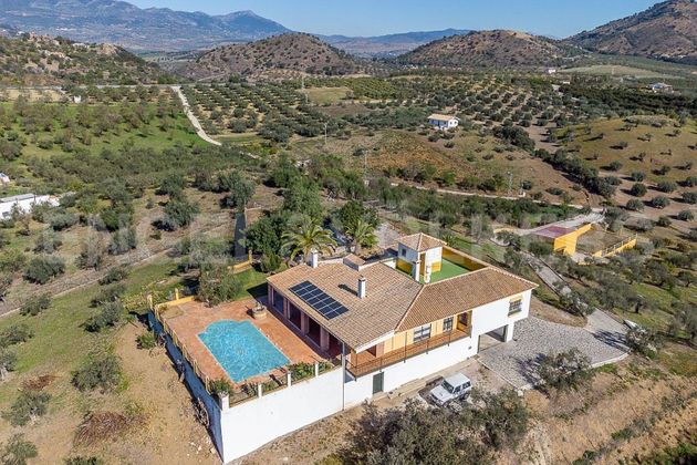 Foto 1 de Casa rural en venda a Coín de 5 habitacions amb terrassa i piscina