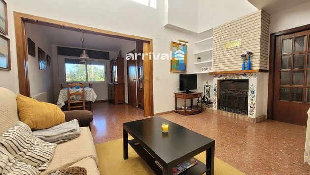 Foto 1 de Casa en venda a Cheste de 4 habitacions amb terrassa i garatge