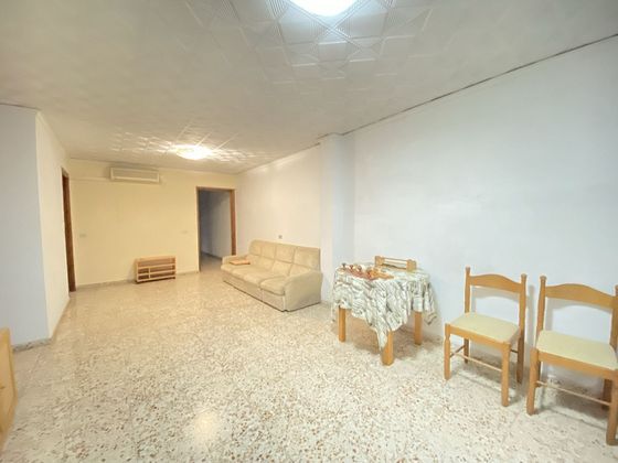 Foto 1 de Venta de piso en Les Boqueres-Zona norte de 4 habitaciones y 129 m²