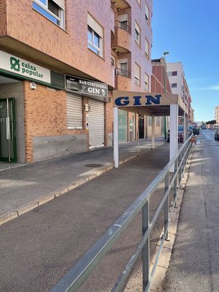 Foto 1 de Local en venta en calle Vicario Camarena con terraza