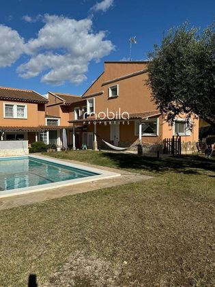 Foto 1 de Xalet en venda a Castellbisbal de 6 habitacions amb piscina i garatge