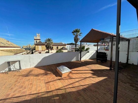Foto 2 de Dúplex en venda a V Centenario-Piletas-Capuchinos de 3 habitacions amb terrassa i aire acondicionat