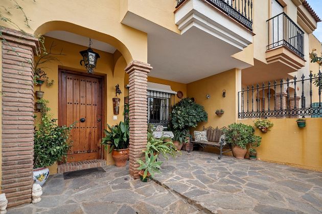 Foto 1 de Casa adossada en venda a urbanización El Roquero de 3 habitacions amb terrassa i aire acondicionat