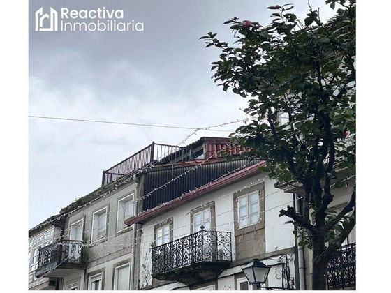 Foto 1 de Venta de dúplex en Concheiros - Fontiñas de 4 habitaciones con terraza y balcón