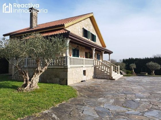 Foto 1 de Casa rural en venda a Brión de 5 habitacions amb terrassa i garatge