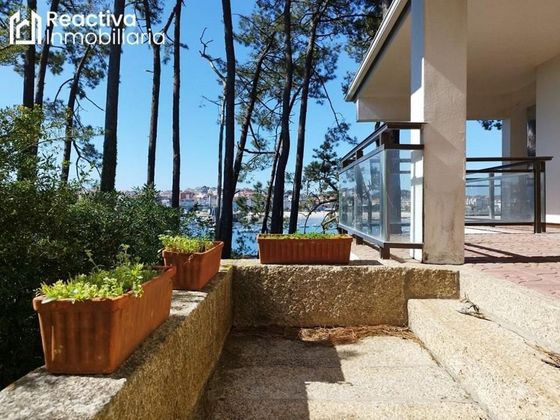 Foto 1 de Xalet en venda a Sanxenxo de 6 habitacions amb terrassa i jardí