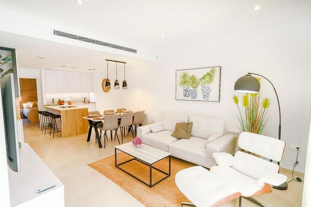 Foto 1 de Piso en venta en San Pedro del Pinatar de 3 habitaciones con terraza y piscina