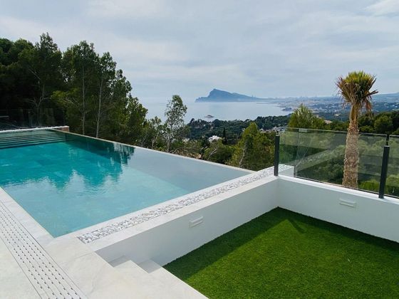 Foto 2 de Venta de chalet en Altea Hills de 6 habitaciones con terraza y piscina