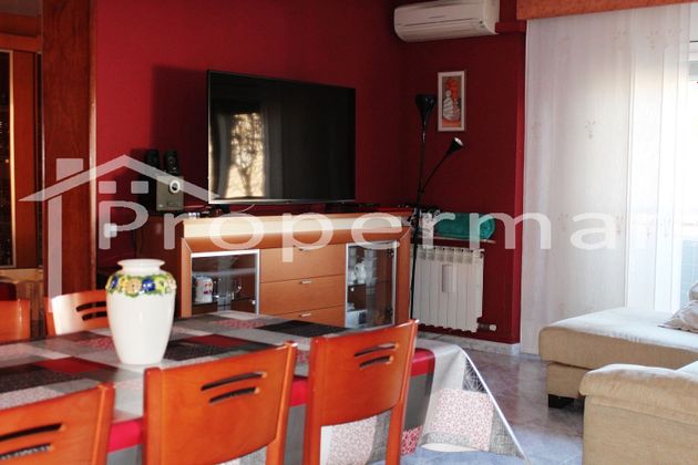 Foto 2 de Pis en venda a Parets del Vallès de 4 habitacions amb balcó i aire acondicionat