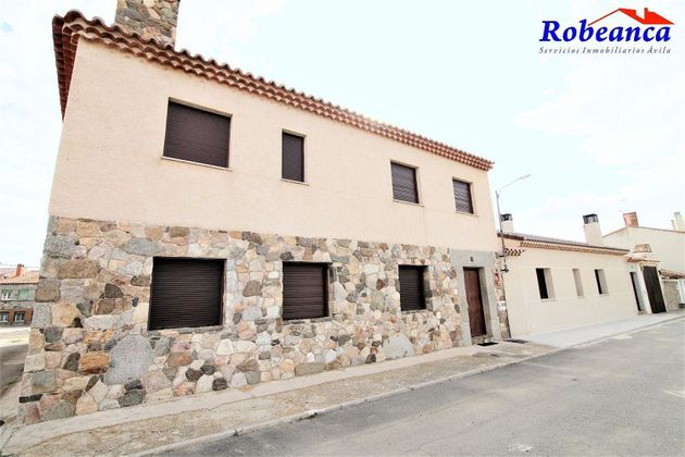 Foto 1 de Casa en venda a calle De Los Molinos de 4 habitacions amb jardí i calefacció