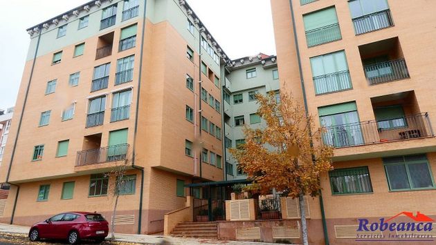 Foto 1 de Dúplex en venda a calle Bajada de la Universidad de 3 habitacions amb terrassa i piscina