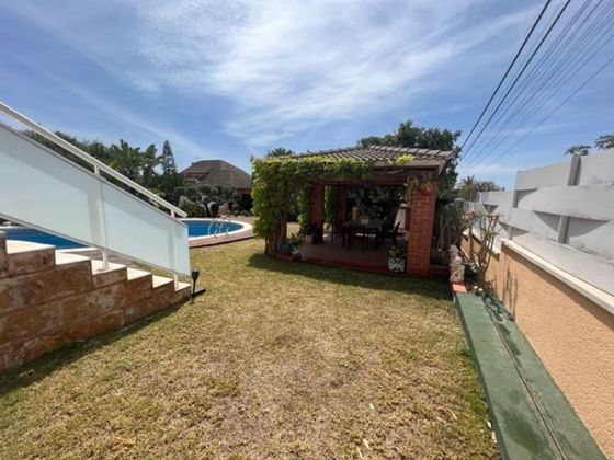 Foto 2 de Xalet en venda a Bonavista de 4 habitacions amb terrassa i piscina