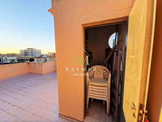 Foto 2 de Dúplex en venta en Nueva Torrevieja - Aguas Nuevas de 2 habitaciones con terraza y piscina