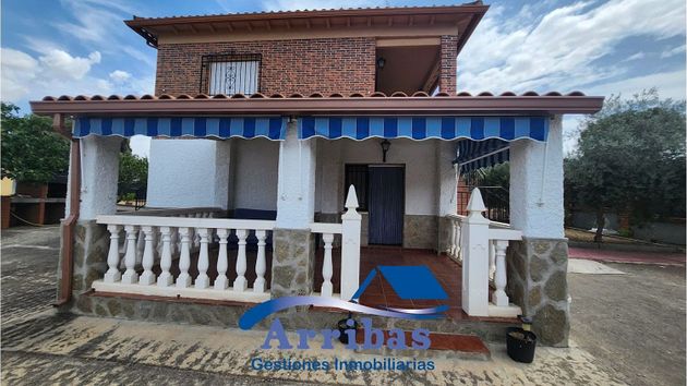 Foto 2 de Xalet en venda a Casar de Escalona (El) de 4 habitacions amb terrassa i garatge