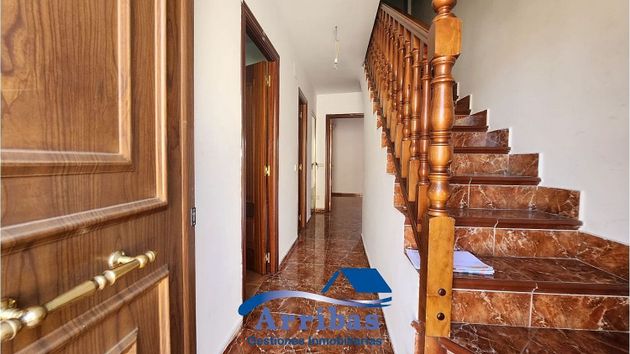 Foto 2 de Casa adossada en venda a Aldea en Cabo de 4 habitacions amb terrassa i garatge