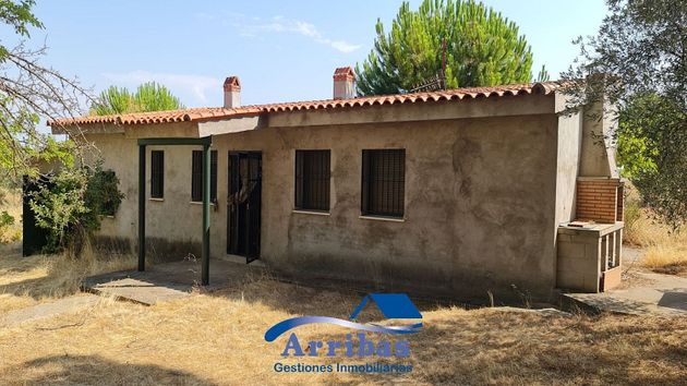Foto 1 de Casa rural en venta en Escalona de 3 habitaciones con piscina y garaje