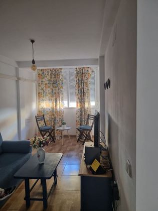 Foto 2 de Piso en venta en Cobreros Viejo de 3 habitaciones con aire acondicionado y ascensor