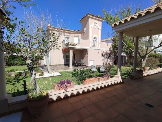 Foto 1 de Xalet en venda a Sancti Petri - La Barrosa de 5 habitacions amb terrassa i jardí
