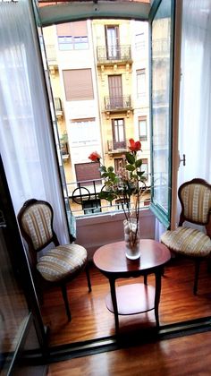 Foto 1 de Piso en venta en Centro - San Sebastián-Donostia de 3 habitaciones con balcón y calefacción