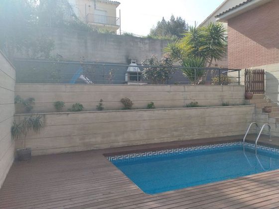 Foto 2 de Venta de chalet en Castellnou - Can Mir - Sant Muç de 3 habitaciones con terraza y piscina