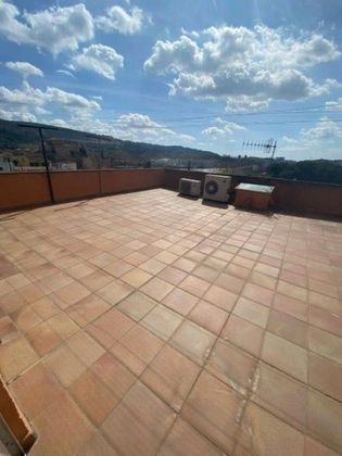 Foto 2 de Venta de chalet en Sarrià de Ter de 4 habitaciones con terraza y jardín