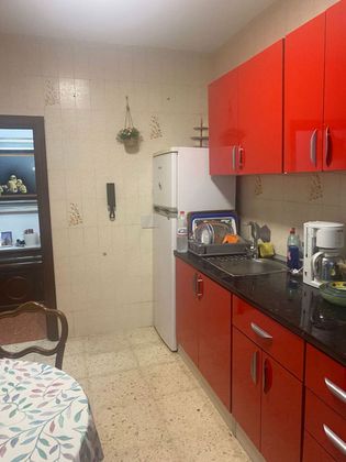 Foto 2 de Venta de piso en Centro - Almería de 4 habitaciones con terraza y aire acondicionado