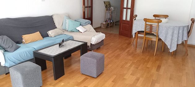 Foto 2 de Piso en venta en Centre - Tortosa de 5 habitaciones con terraza y garaje