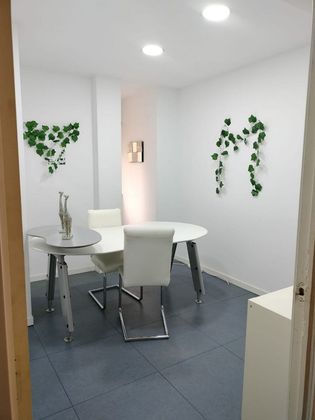 Foto 1 de Oficina en lloguer a Centre - Tortosa amb aire acondicionat i calefacció