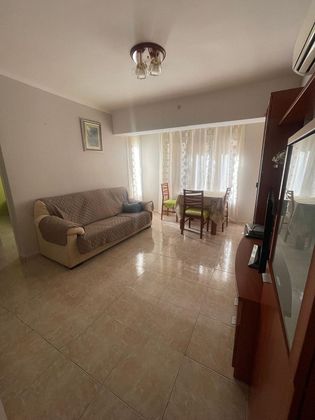 Foto 2 de Piso en venta en Centre - Tortosa de 3 habitaciones con terraza y balcón