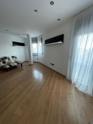Foto 1 de Venta de piso en Amposta de 2 habitaciones con terraza y aire acondicionado