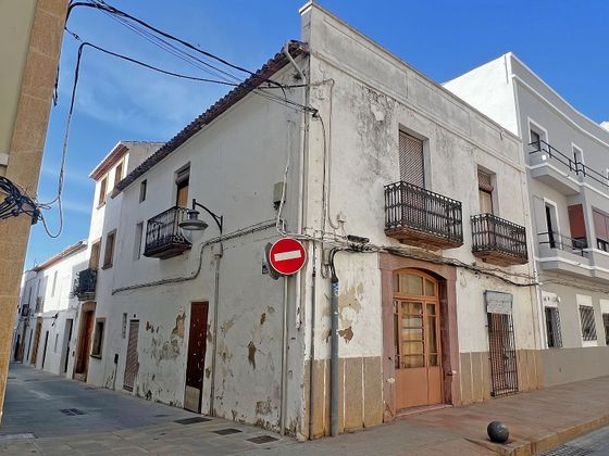 Foto 1 de Casa adossada en venda a Casco Antiguo de 5 habitacions amb terrassa i garatge