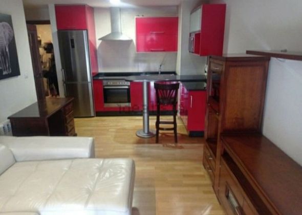 Foto 1 de Piso en venta en avenida Portugal de 2 habitaciones con garaje y muebles