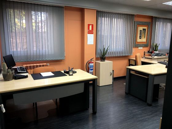 Foto 1 de Alquiler de oficina en calle Leiras Pulpeiro con aire acondicionado y calefacción