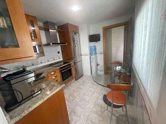 Foto 1 de Pis en venda a calle Chano Piñeiro de 3 habitacions amb garatge i calefacció