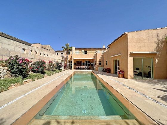 Foto 2 de Casa en venda a calle Joan Rosselló de 3 habitacions amb terrassa i piscina