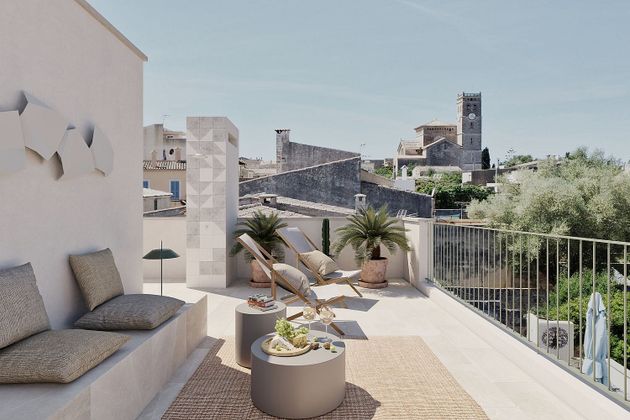 Foto 1 de Casa adossada en venda a calle Unio de 3 habitacions amb terrassa i piscina