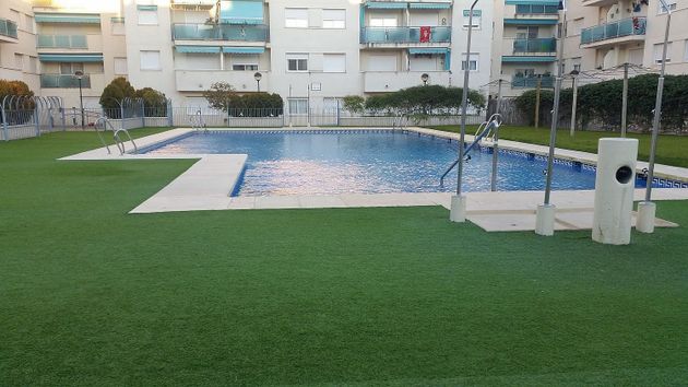 Foto 1 de Pis en venda a calle María Malibrán de 3 habitacions amb piscina i garatge
