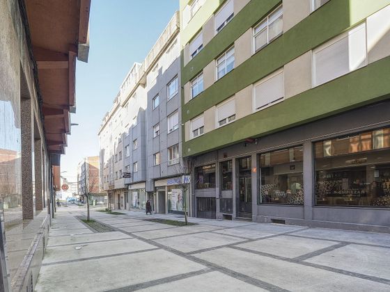 Foto 2 de Pis en venda a calle Ourense de 5 habitacions amb terrassa i calefacció