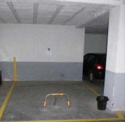 Foto 2 de Venta de garaje en Albaicín de 10 m²
