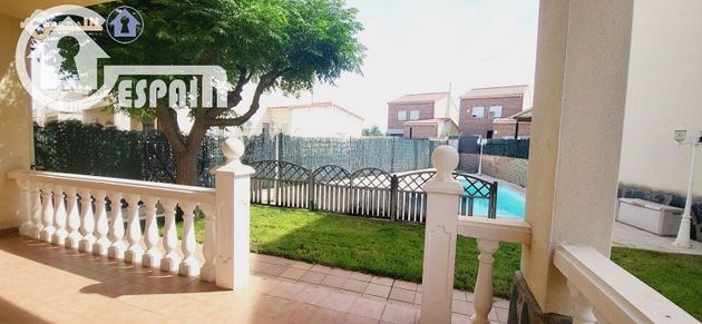Foto 2 de Xalet en venda a Casar de Escalona (El) de 3 habitacions amb terrassa i piscina