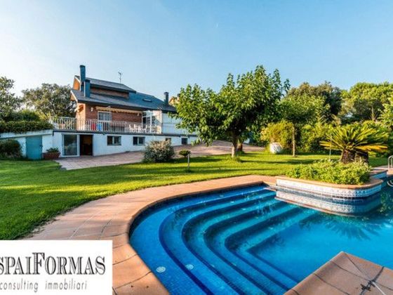 Foto 2 de Casa en venda a Ametlla del Vallès, l´ de 5 habitacions amb terrassa i piscina