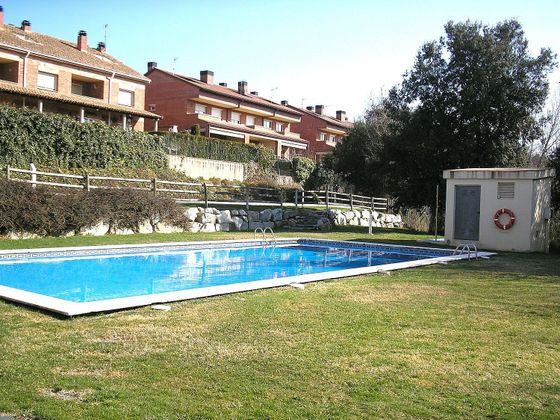 Foto 1 de Casa adossada en venda a Ametlla del Vallès, l´ de 4 habitacions amb terrassa i piscina