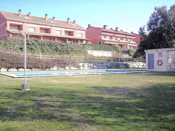 Foto 2 de Casa adossada en venda a Ametlla del Vallès, l´ de 4 habitacions amb terrassa i piscina