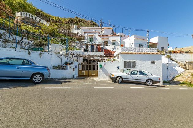 Foto 1 de Casa rural en venda a calle Caserio Las Arbejas de 4 habitacions amb terrassa i jardí