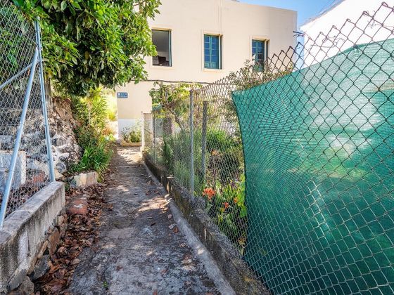 Foto 2 de Casa en venda a calle De la Piedra de 4 habitacions amb terrassa i jardí