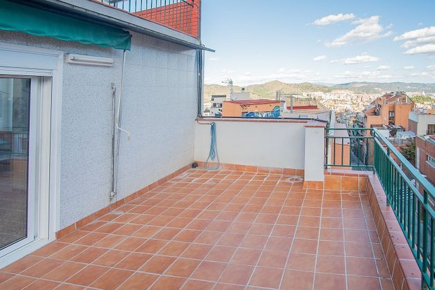 Foto 2 de Àtic en venda a La Teixonera de 3 habitacions amb terrassa i balcó