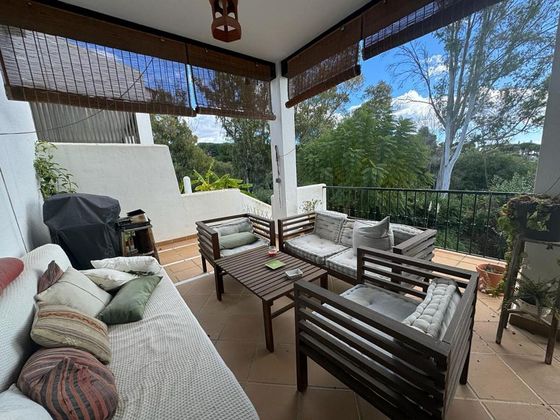 Foto 2 de Casa en lloguer a Los Naranjos - Las Brisas de 5 habitacions amb terrassa i piscina
