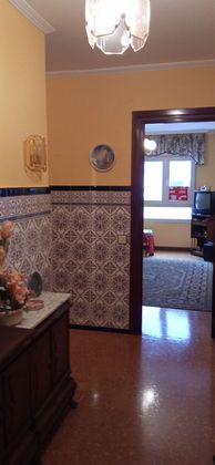 Foto 2 de Pis en venda a La Calzada de 3 habitacions amb terrassa i calefacció