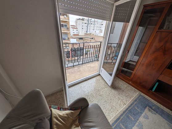 Foto 2 de Pis en venda a avenida De la Paz de 3 habitacions amb balcó