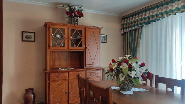 Foto 2 de Piso en venta en Yecla de 4 habitaciones con calefacción y ascensor